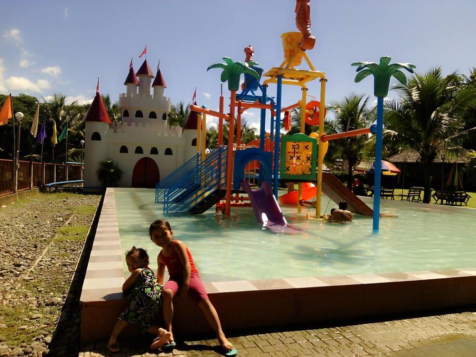 ホテル Gazebo Pools And Restaurant カバッドバラン エクステリア 写真
