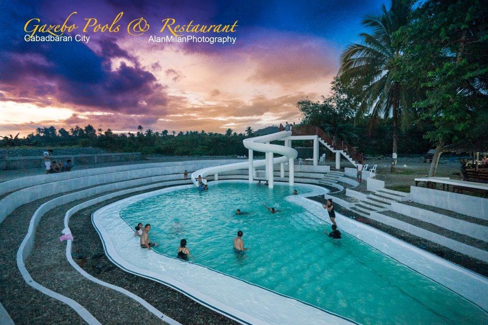 ホテル Gazebo Pools And Restaurant カバッドバラン エクステリア 写真
